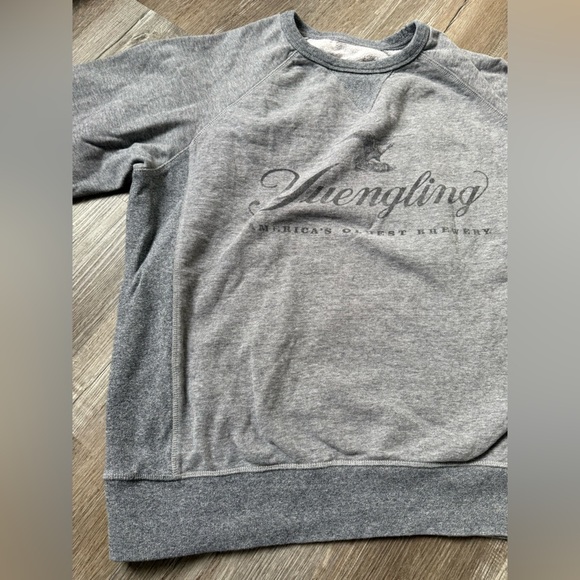 Yuengling Beer Sweatshirt Pullover Crewneck Gray Comfy Size L XL Unisex - Picture 3 of 8